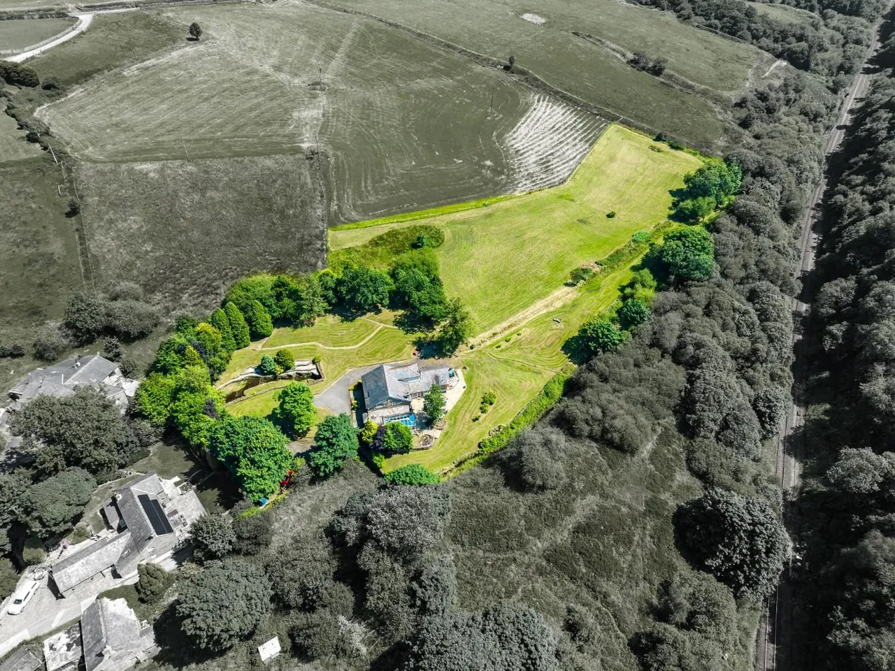 Chapel House, Whittlestone Head, photo 2
