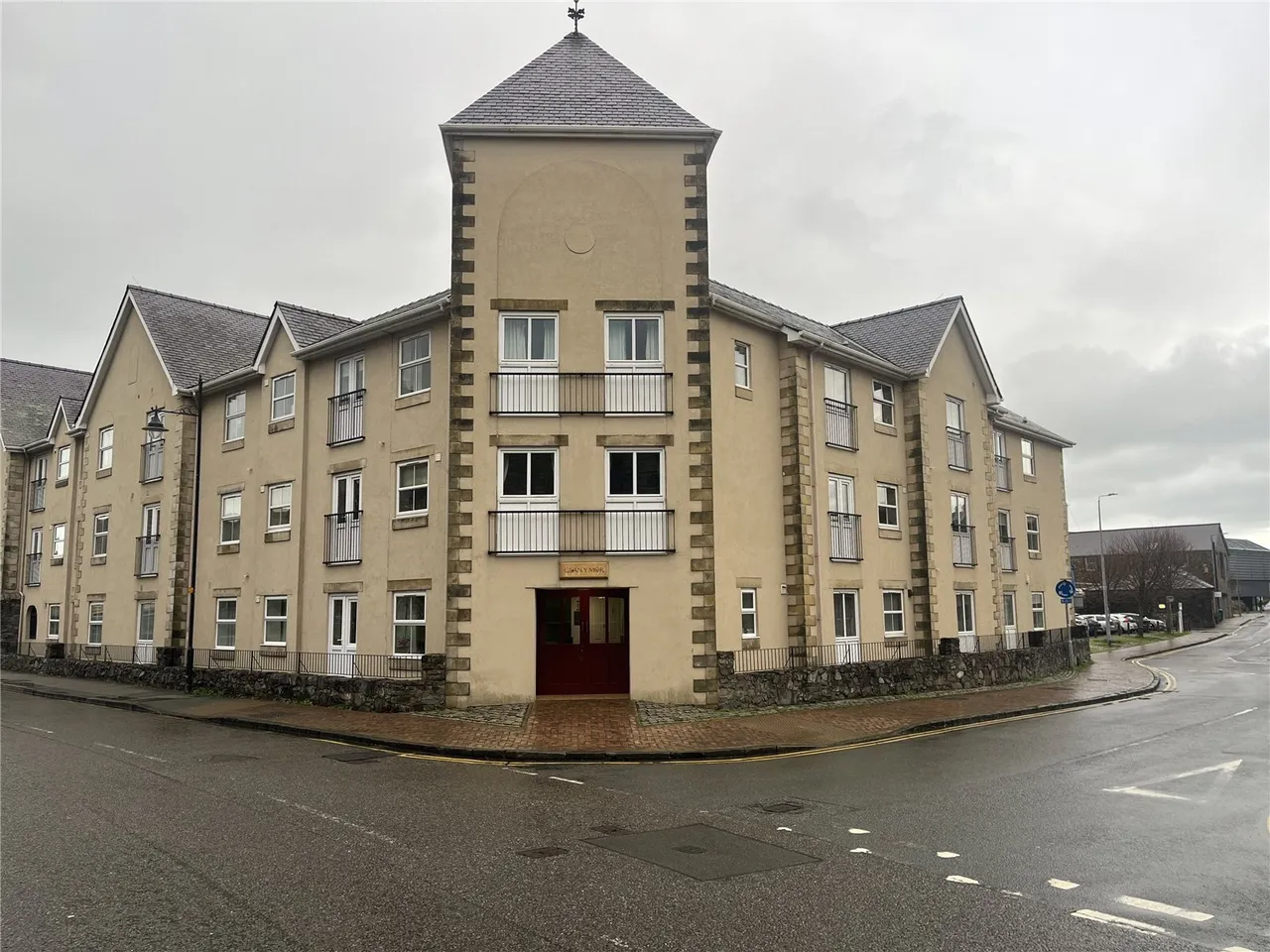 1 bed flat for sale, Turkey Shore, Caernarfon, LL55