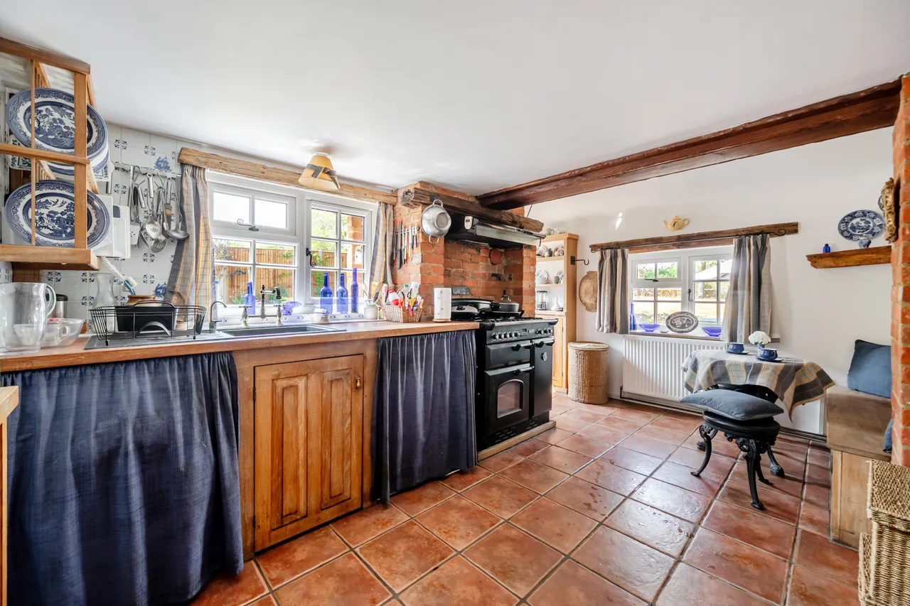 Firgrove Road, Whitehill, GU35, photo 5