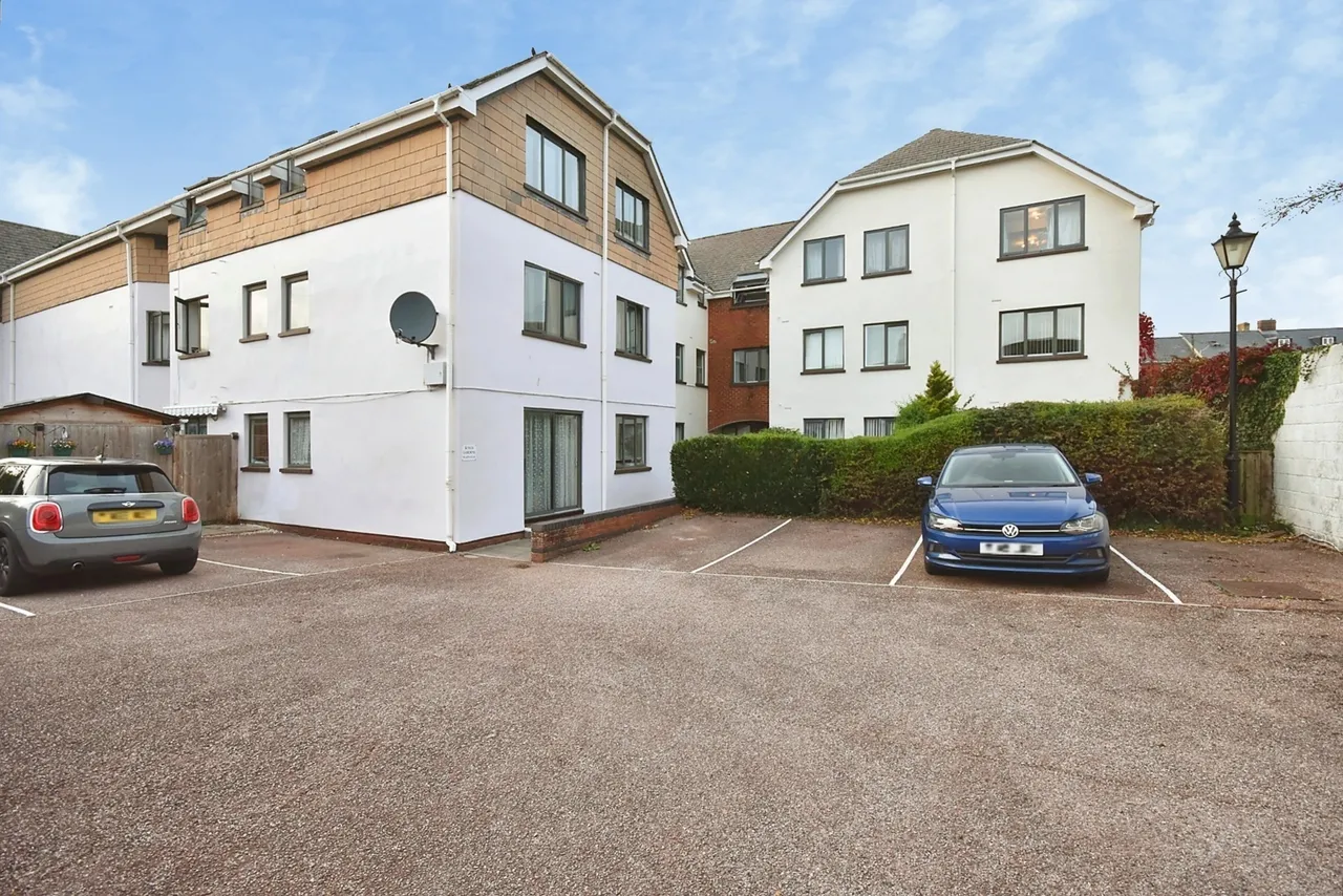 1 bed flat for sale, Kerslake Court, Honiton, EX14