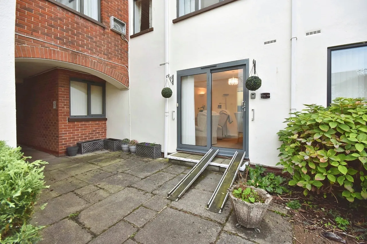 Kerslake Court, Honiton, EX14, photo 9