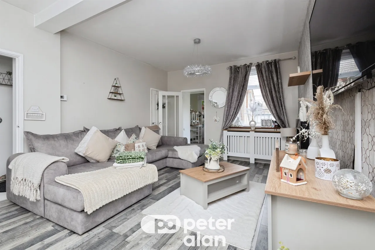 Glasbrook Terrace, Mountain Ash, CF45, photo 2