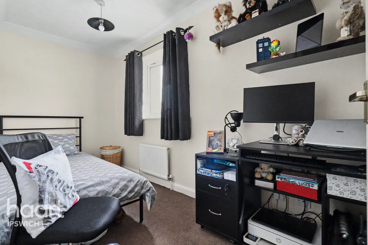 Francis Close, Ipswich, IP5, photo 8
