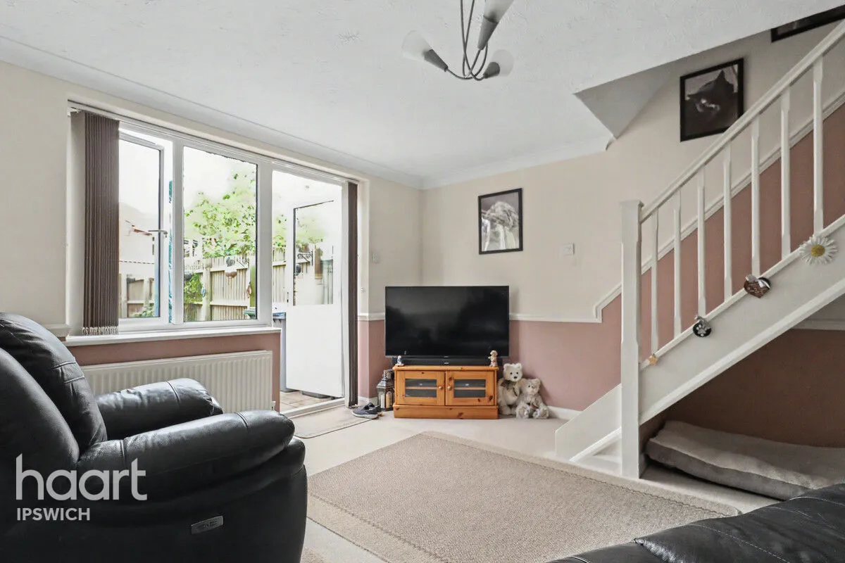 Francis Close, Ipswich, IP5, photo 3