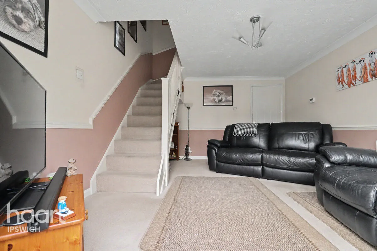 Francis Close, Ipswich, IP5, photo 2