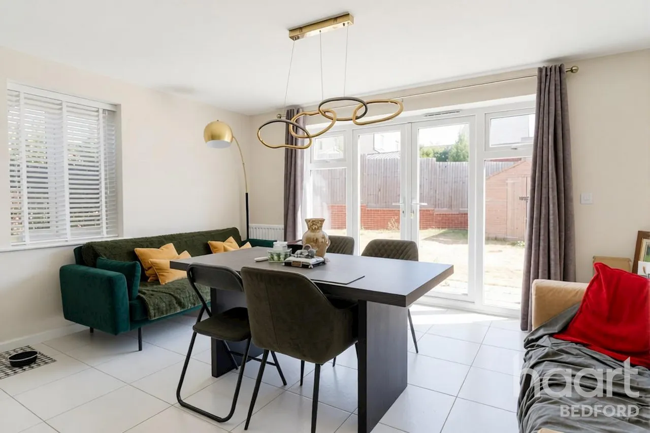 Dragonfly Crescent, Bedford, MK40, photo 2