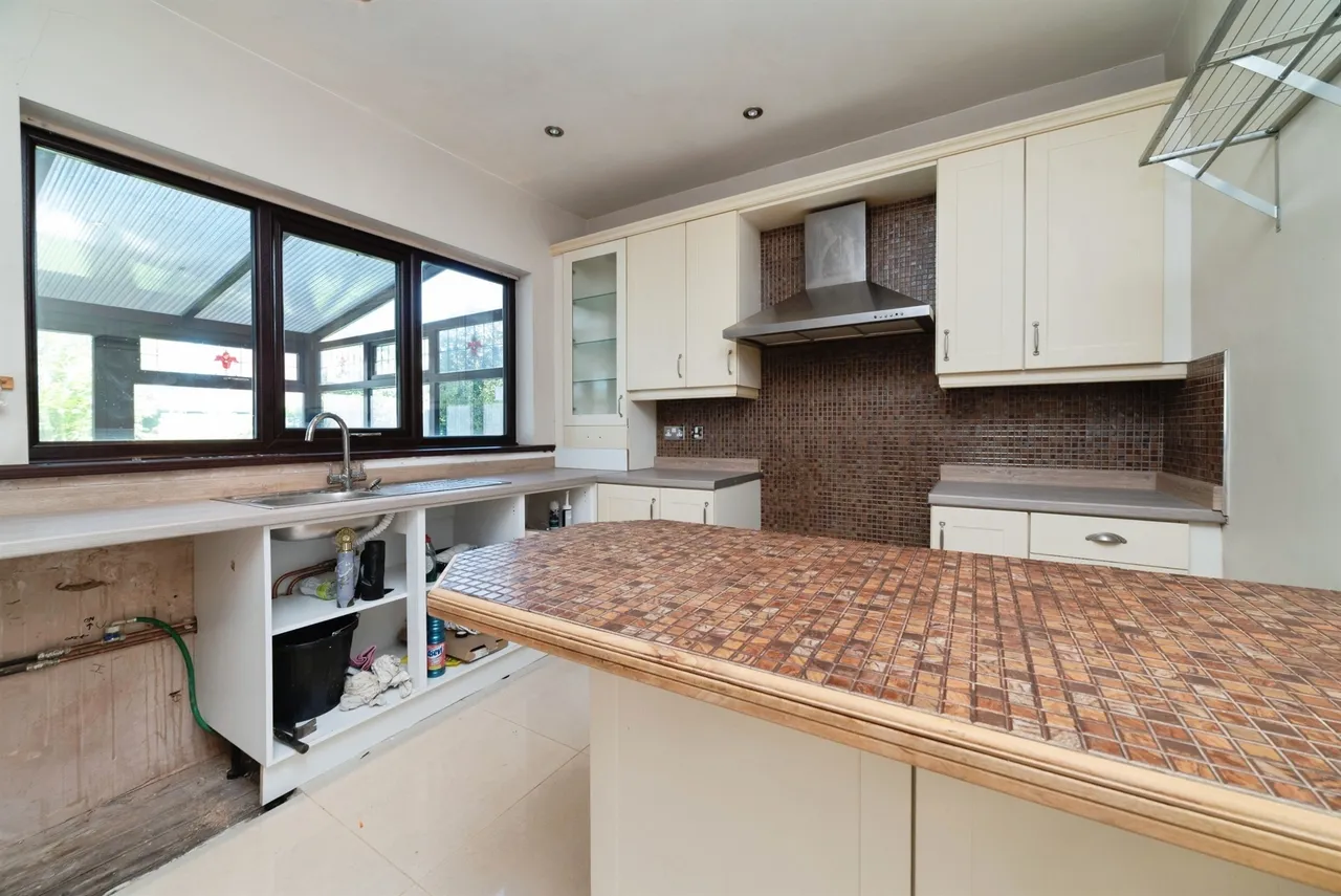 Main Road, Bilton, Hull, photo 6