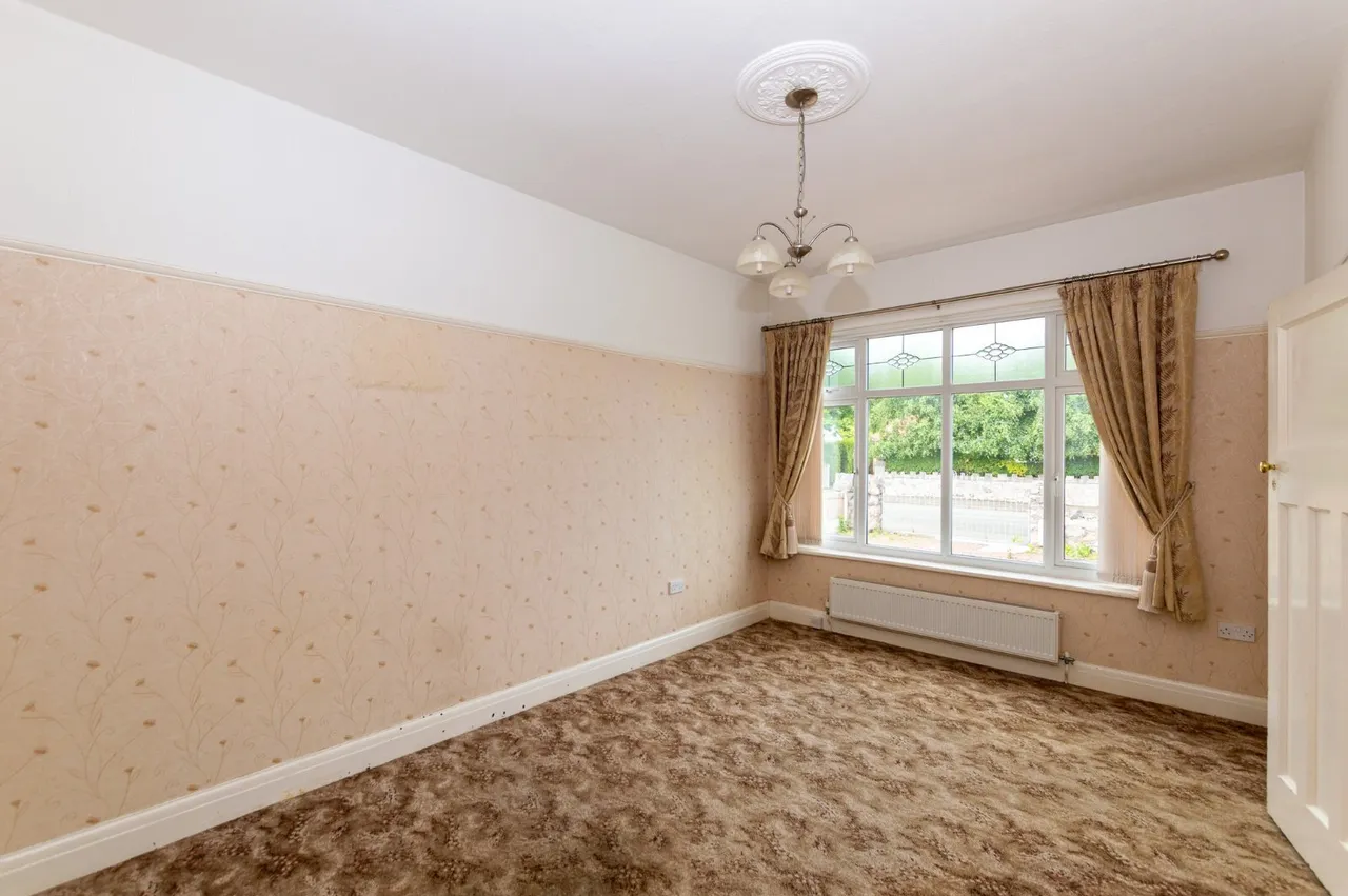 Broadway, Rhos on Sea, LL28, photo 5