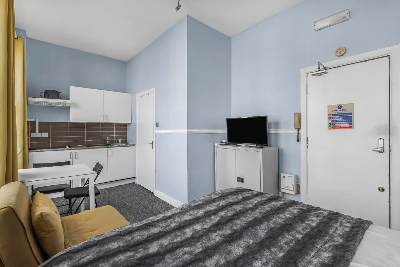 Castletown Road, West Kensington, London, W14, photo 5