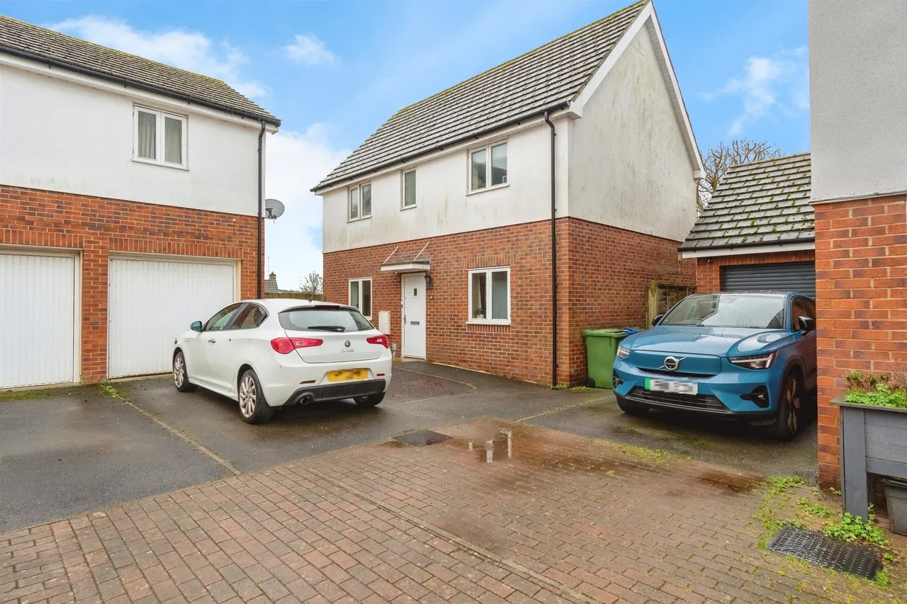 3 bed house for sale — Market Mead, Chippenham