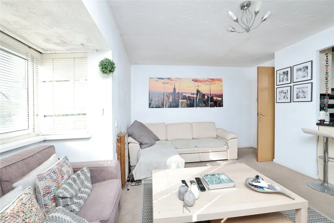 Rabournmead Drive, Northolt Fees Apply, UB5, photo 9