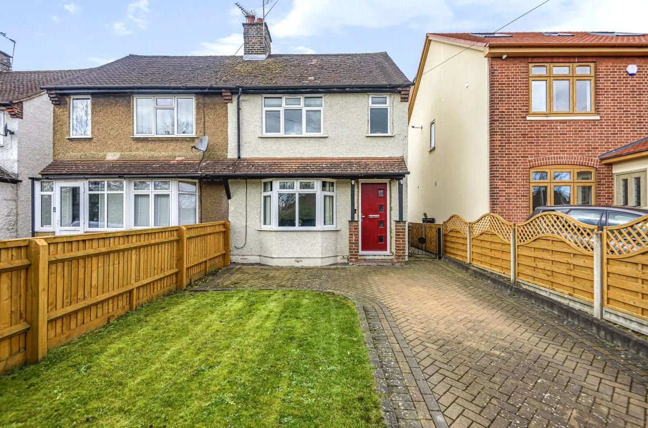 2 bed house for sale, Denham Way, Maple Cross, WD3