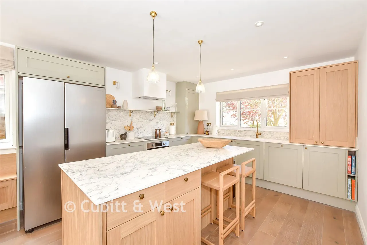 Victoria Road, Hayling Island, PO11, photo 7