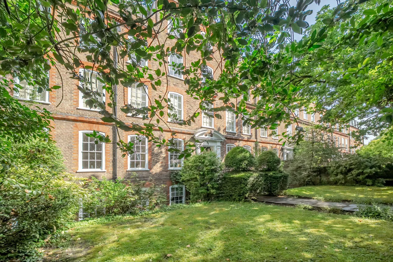 Clapham Common North Side, Clapham, SW4, photo 19