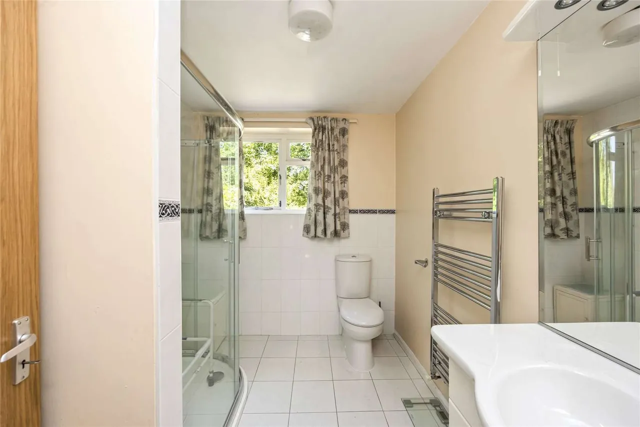 Wall Hill Road, Ashurst Wood, East Grinstead, East Sussex, RH19 3TQ, photo 12