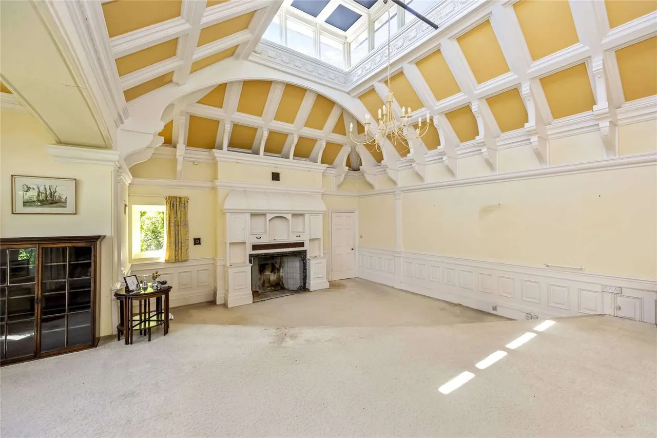 Wall Hill Road, Ashurst Wood, East Grinstead, East Sussex, RH19 3TQ, photo 3