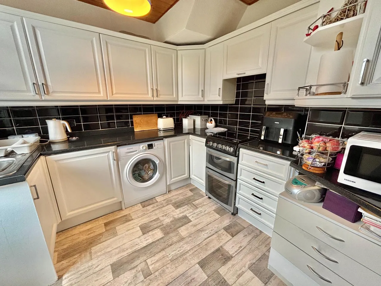 Spring Lane, Lees, OL4, photo 5