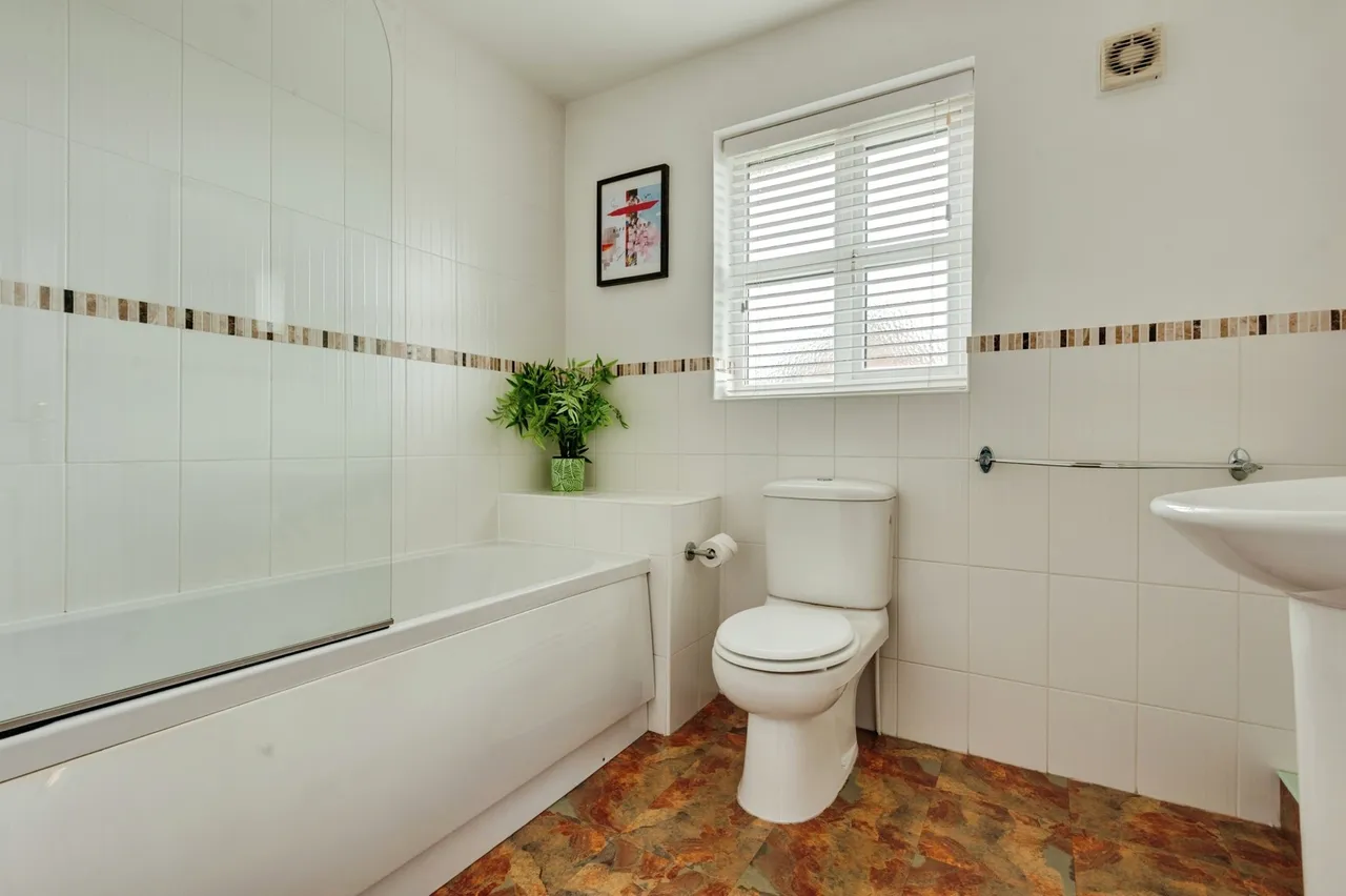 Lees Lane, Liverpool, L12, photo 26