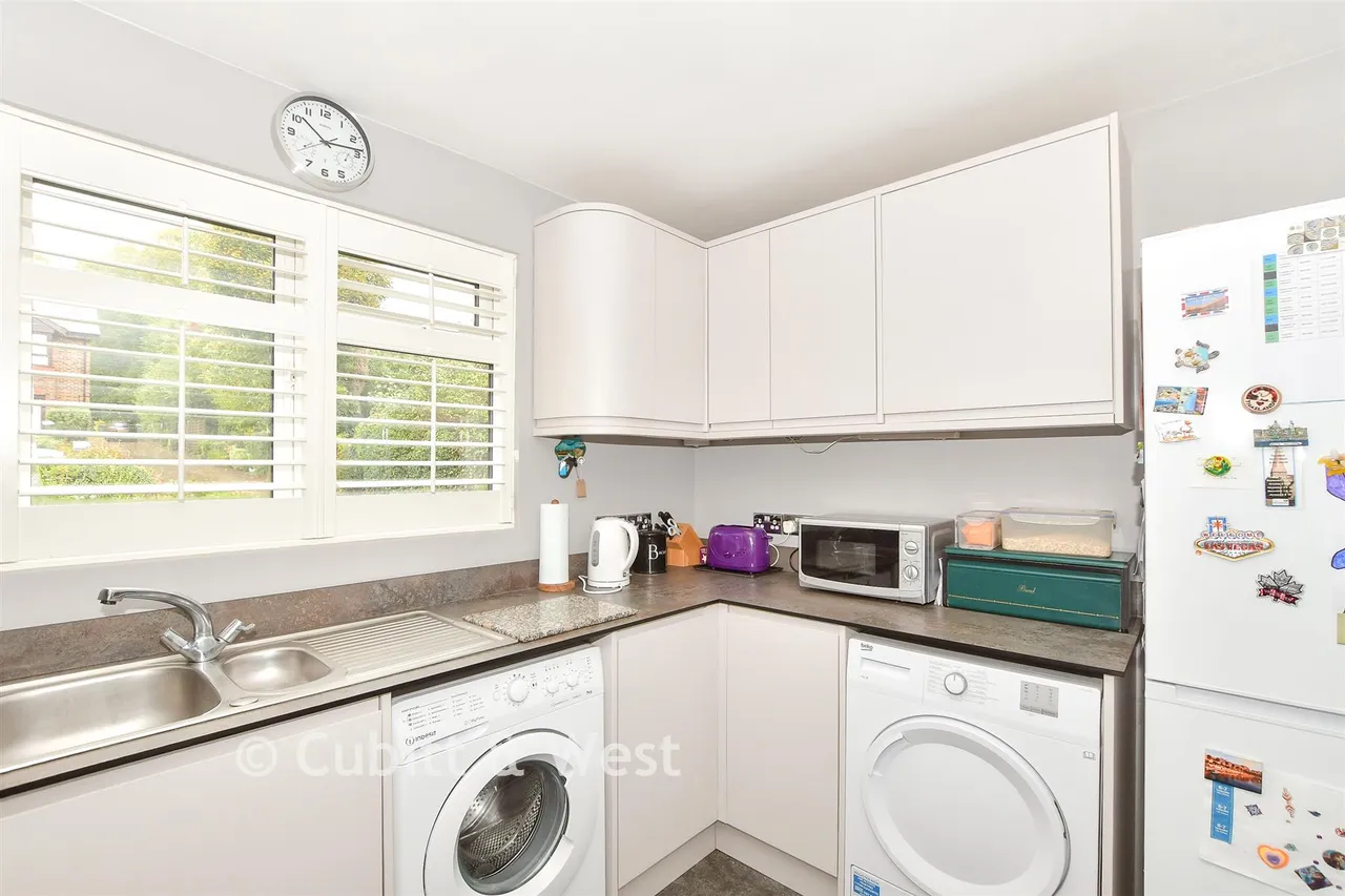Balcombe Road, Haywards Heath, RH16, photo 4