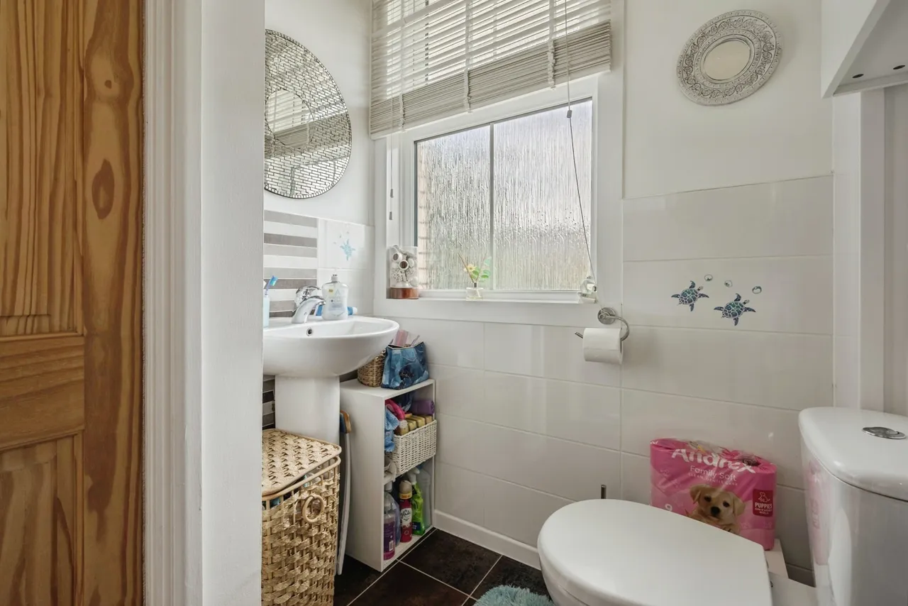 Ronald Terrace, Plymouth, PL2, photo 16
