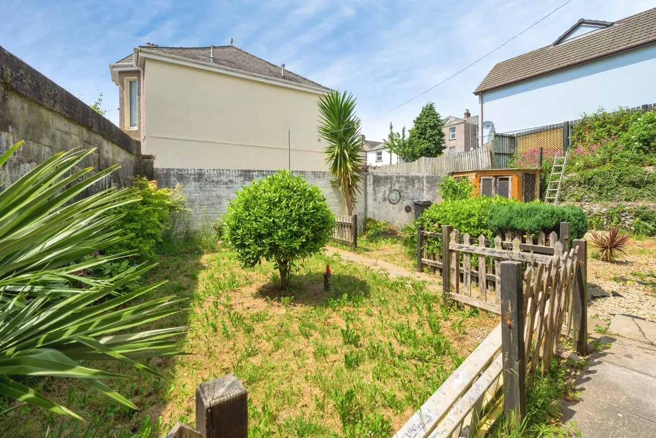 Ronald Terrace, Plymouth, PL2, photo 17