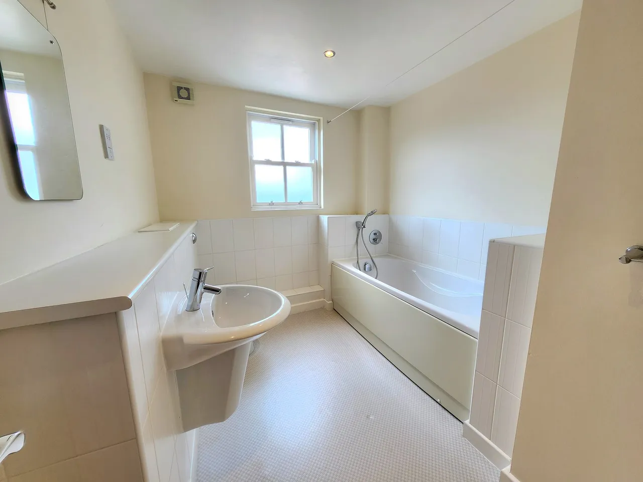 Jodrell Drive, Warrington, photo 9