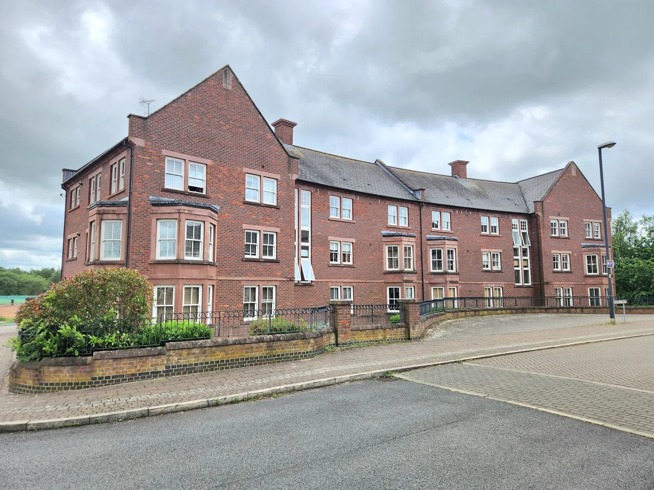 2 bed flat for sale, Jodrell Drive, Warrington