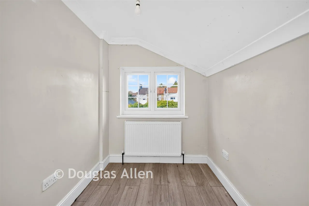 Railway Street, Romford, RM6, photo 7