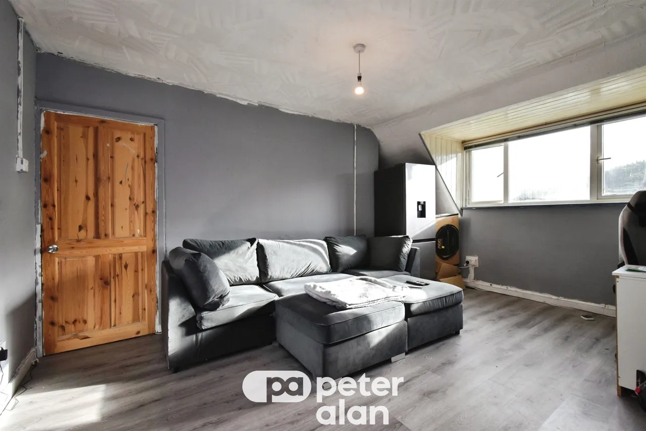 Treneol Aberdare, CF44, photo 12
