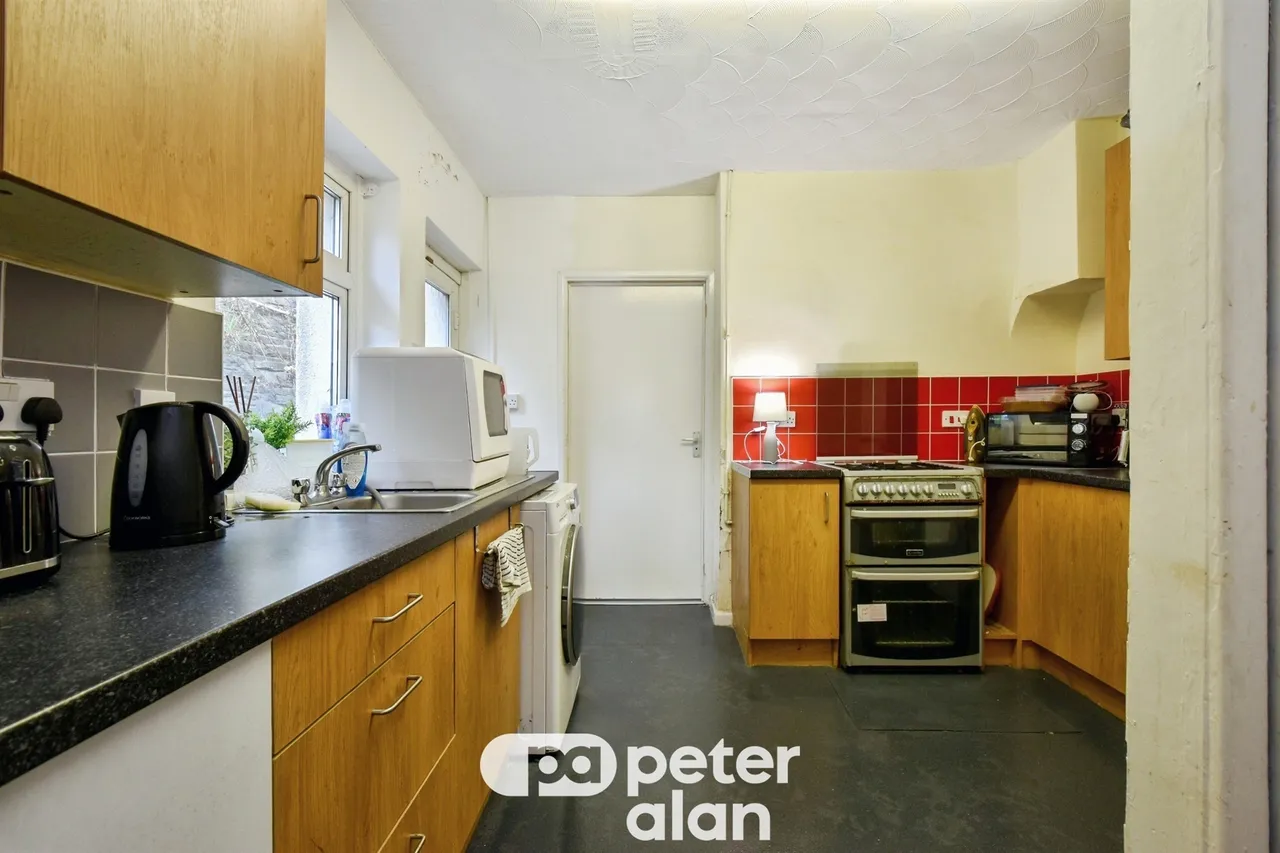 Treneol Aberdare, CF44, photo 5