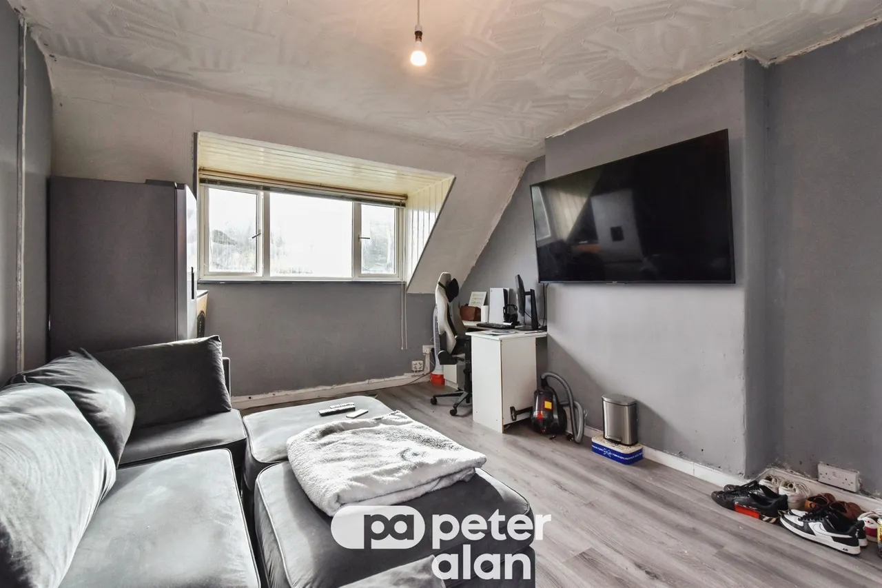 Treneol Aberdare, CF44, photo 10