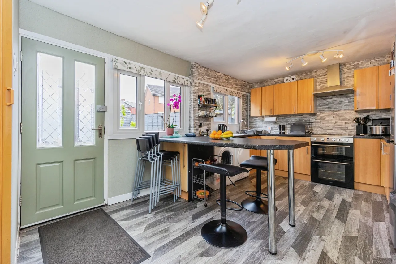 Parry Walk, Ashton-Under-Lyne, OL6, photo 8