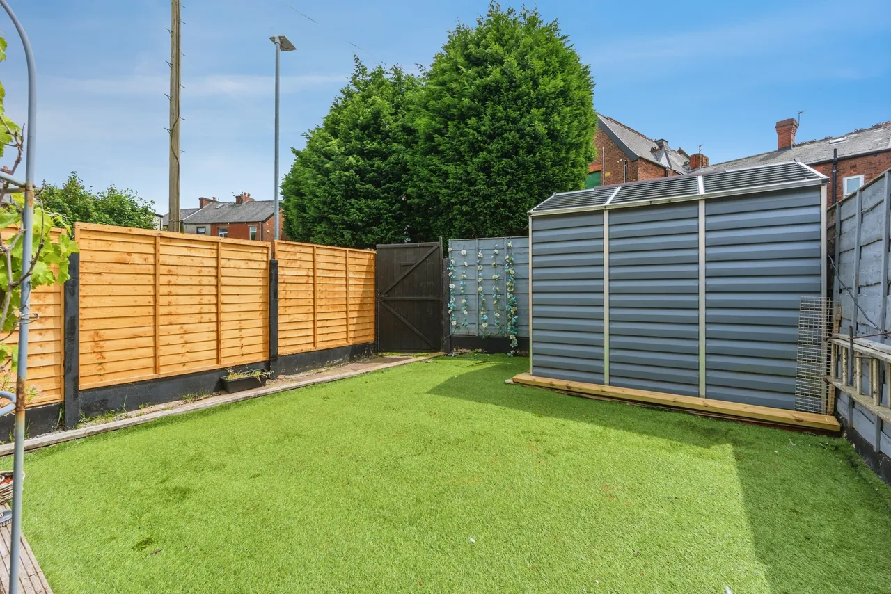 Parry Walk, Ashton-Under-Lyne, OL6, photo 4