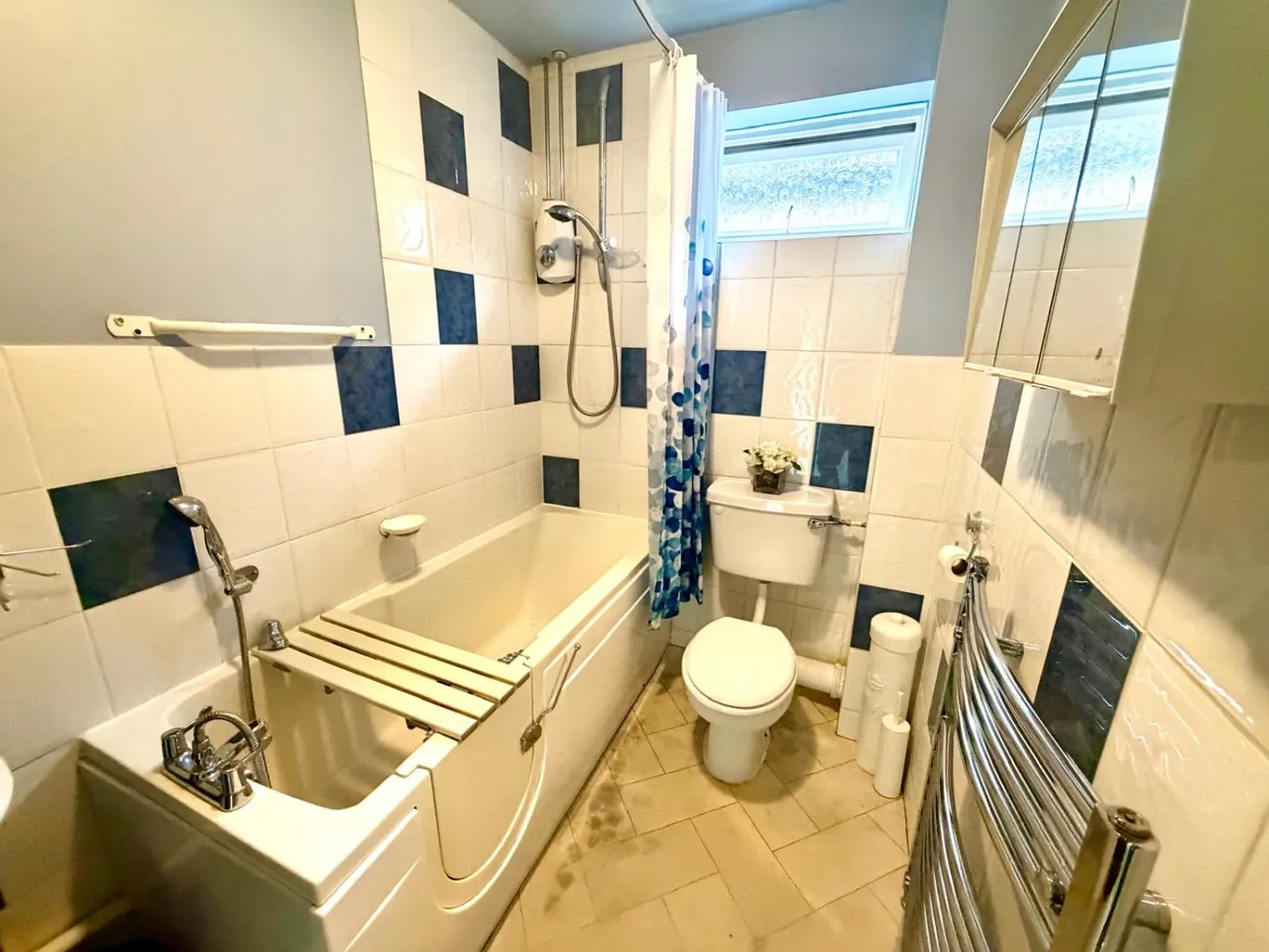 Brandon Thorpe Lea Road, Surrey Egham, TW20, photo 6