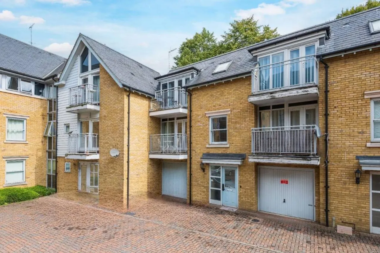 Bingley Court, Canterbury City Centre, Canterbury CT1, photo 2