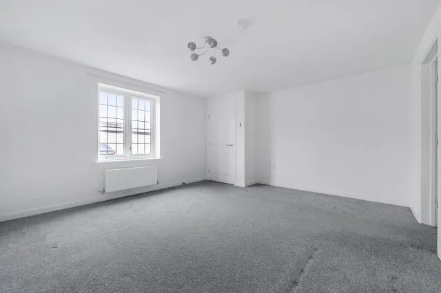Martingale Grove, Arborfield Green, RG2, photo 16