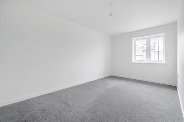 Martingale Grove, Arborfield Green, RG2, photo 12