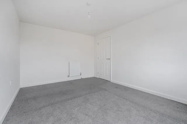 Martingale Grove, Arborfield Green, RG2, photo 11