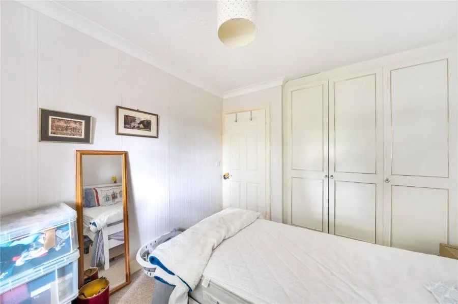 College Road, Epsom, KT17, photo 9
