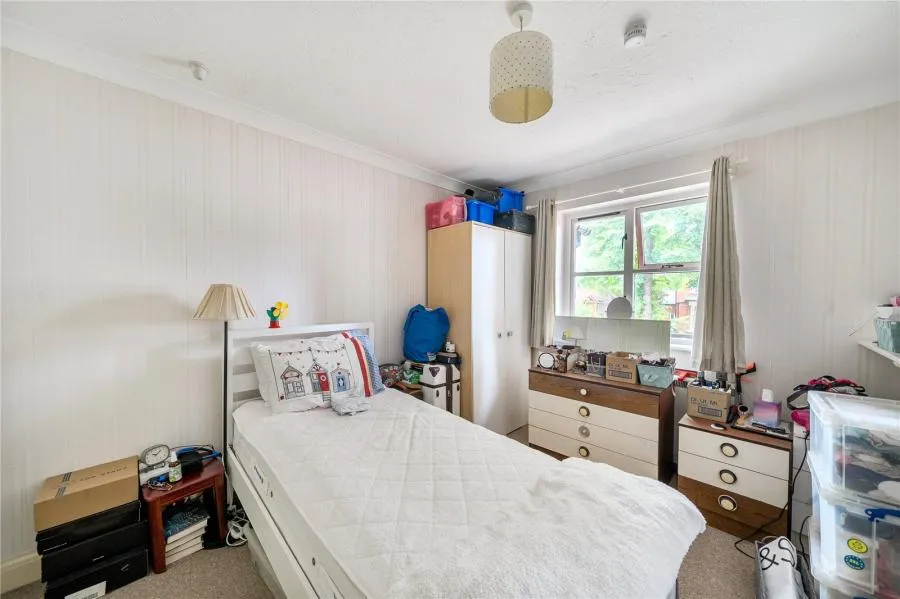 College Road, Epsom, KT17, photo 4