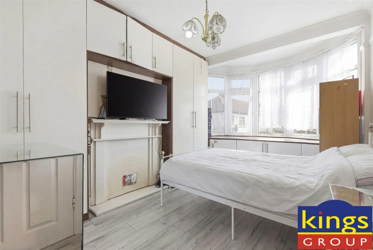 Middlesborough Road, Edmonton, N18, photo 8