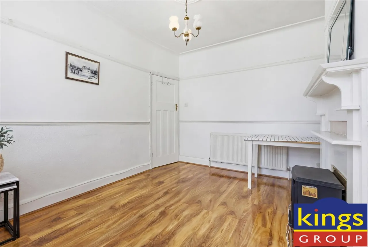 Middlesborough Road, Edmonton, N18, photo 6