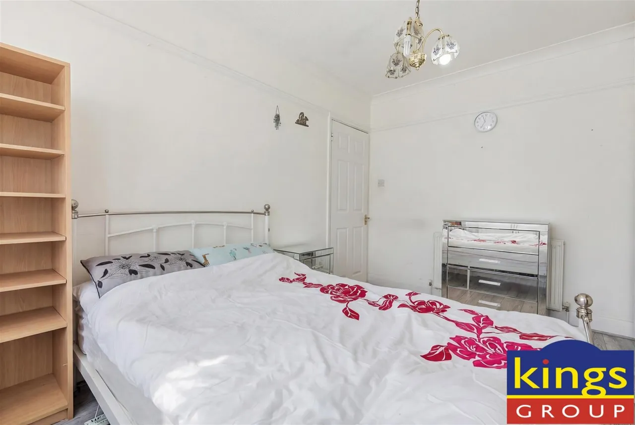 Middlesborough Road, Edmonton, N18, photo 9
