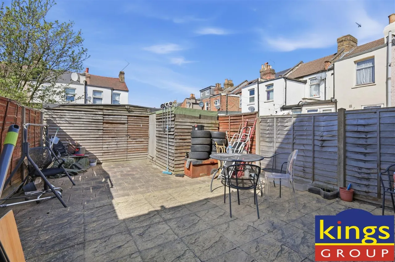 Middlesborough Road, Edmonton, N18, photo 4