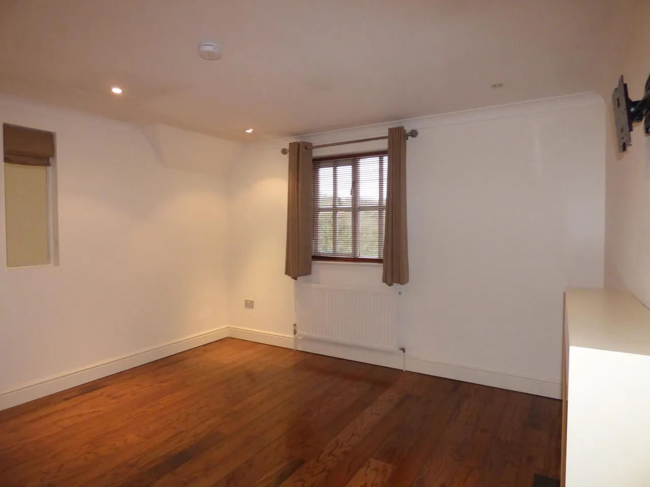 Greensleeves Drive, Brentwood, CM14, photo 19
