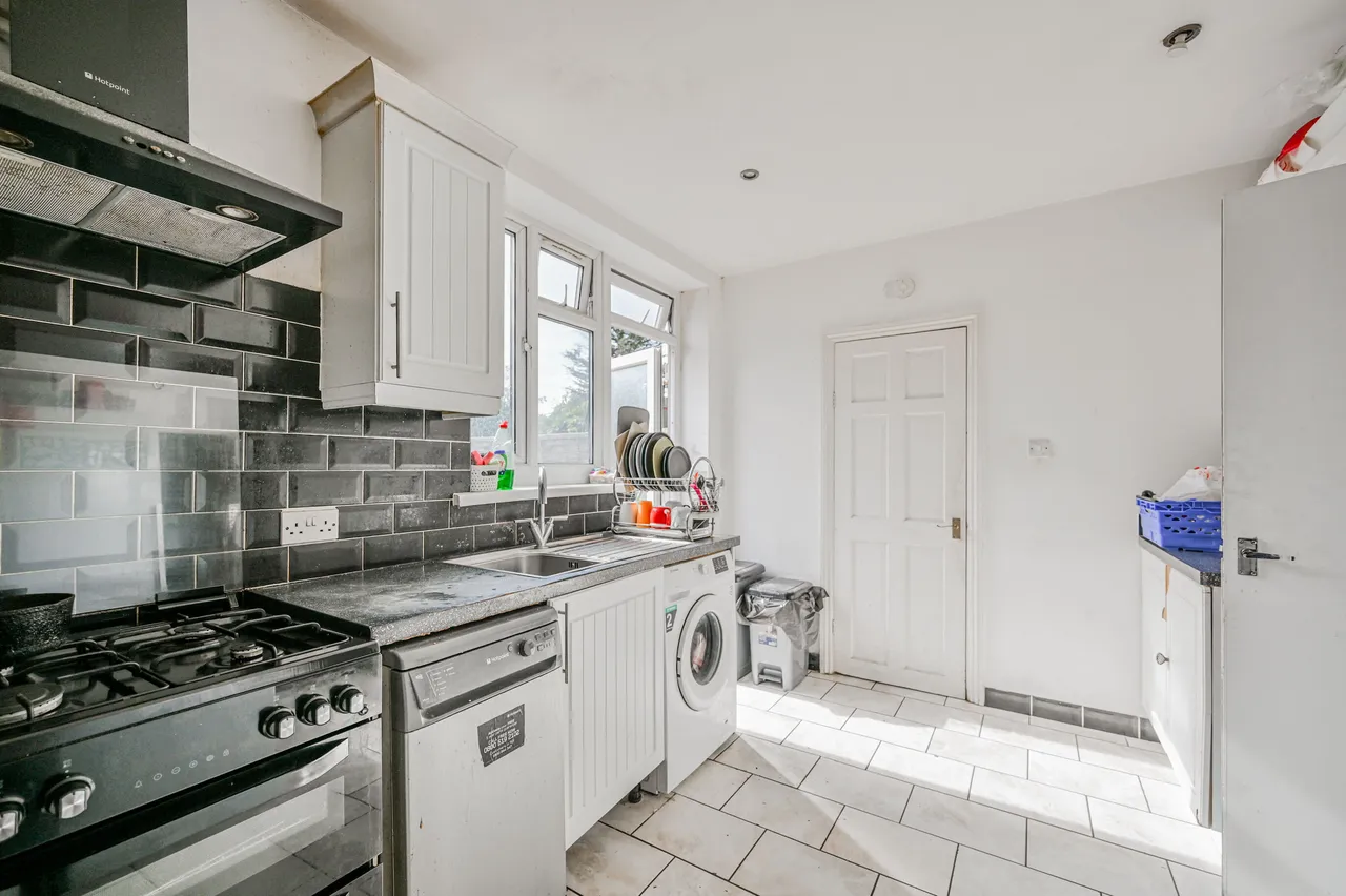 London, N17, photo 6