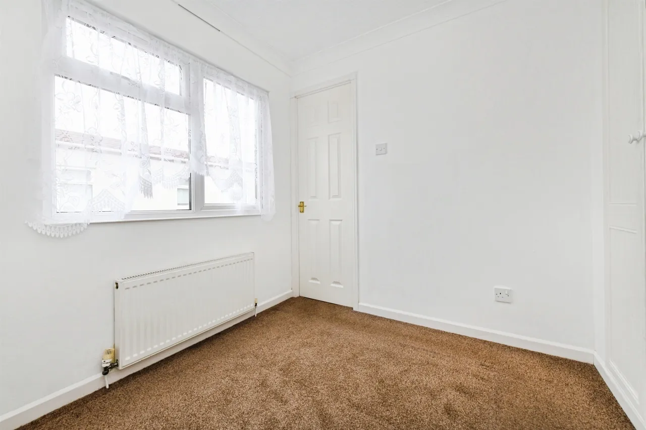 Pond Close, Hockley, SS5, photo 7
