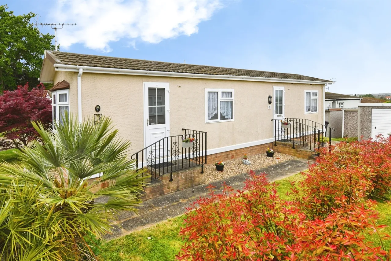 Pond Close, Hockley, SS5, photo 14