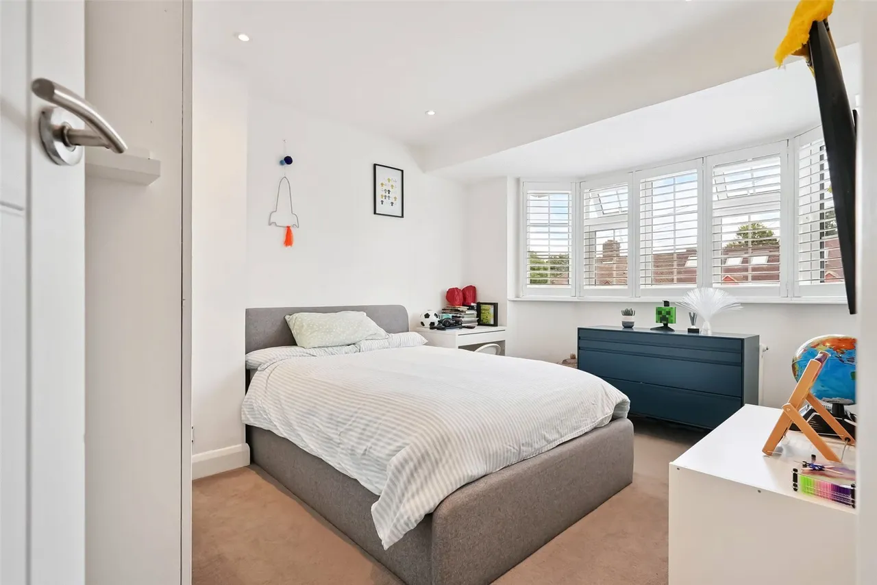 Lincoln Avenue, Twickenham, TW2 6NW, photo 7