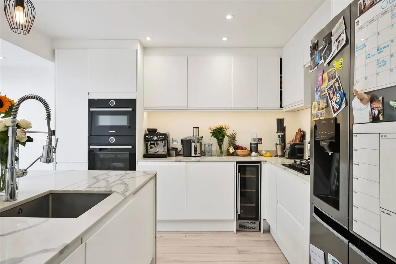 Lincoln Avenue, Twickenham, TW2 6NW, photo 4